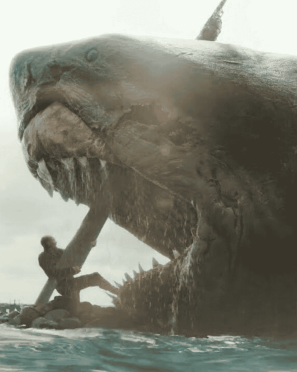 Mégalodon avec personne dans sa bouche qui lui tente de le transperser avec un gros bout de bois